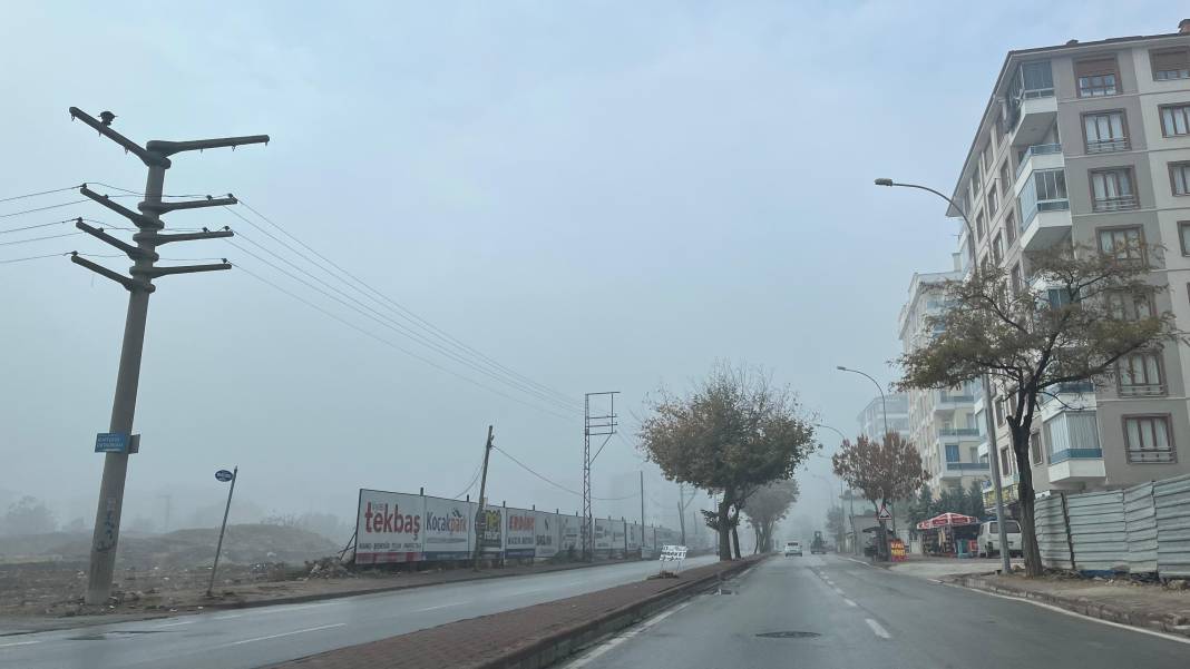 Konya’da yoğun sis etkili oldu! Görüş mesafesi 20 metreye kadar düştü 7